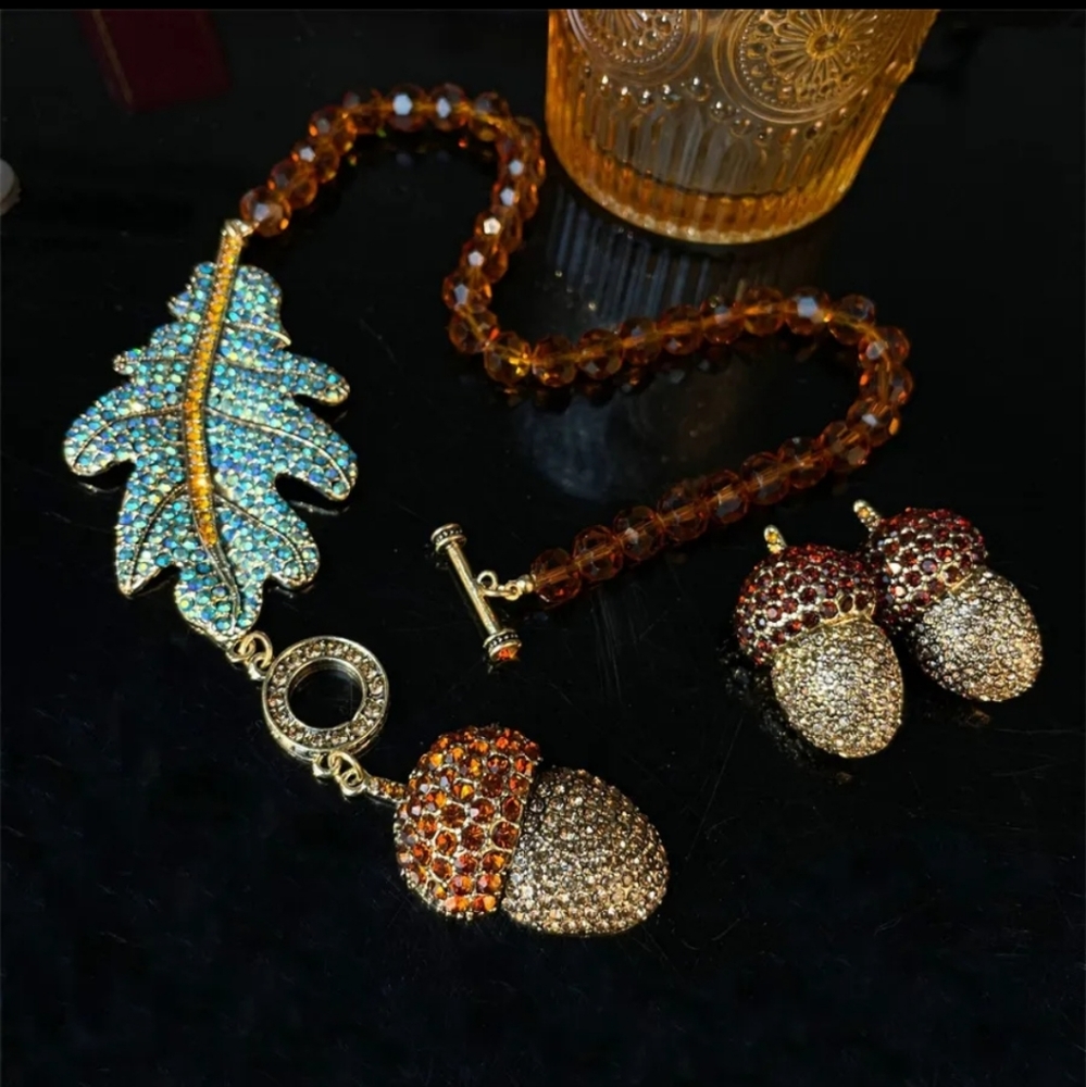 STUNNING Leaf acorn necklace earrings set Fall Autumn statement crystals luxury